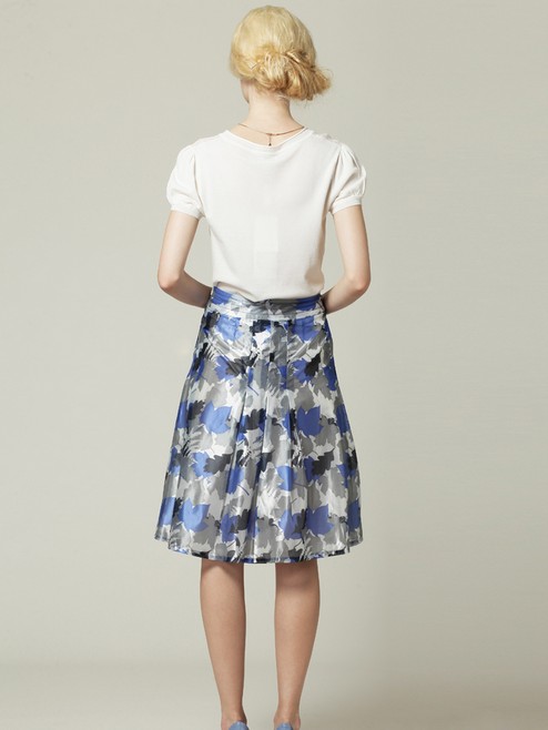 Maple leaf pattern chiffon skirt - Click Image to Close